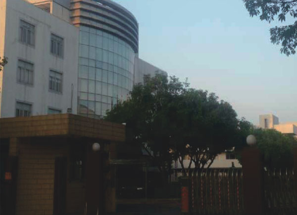 汕頭市金平區華鷹軟包裝設備廠(chǎng)